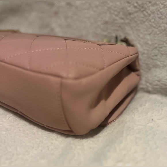 NWT BADGLEY MISCHKA Quilted Vegan Leather Blush pink  purse💗 - Picture 5 of 8